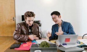 How to Pitch Ideas That Make Investors Remember You