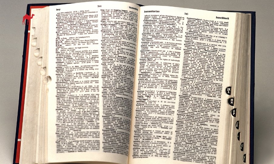 Read more about the article Qatar Amir Honors Scholars Behind Doha Historical Dictionary of the Arabic Language